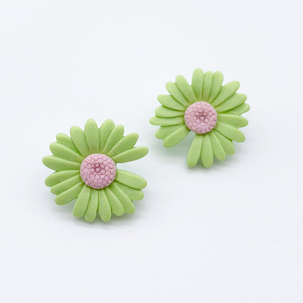 Resin Daisy Earrings (Green)